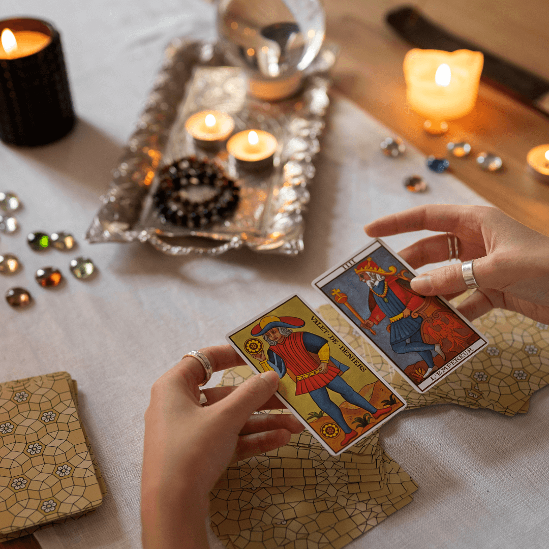 Tirage de Cartes en Urgence I Voyance Rapide sous 24h